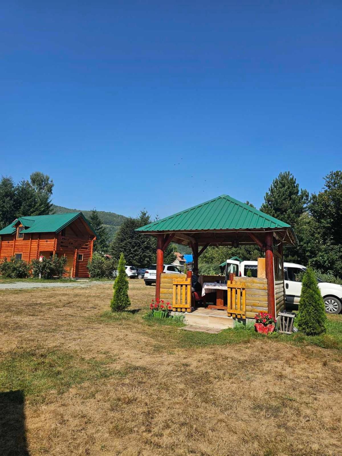 Konaci Oceva Zemlja Bungalovi Konaci Oceva Zemlja Vikendica Mojkovac Eksteriør bilde