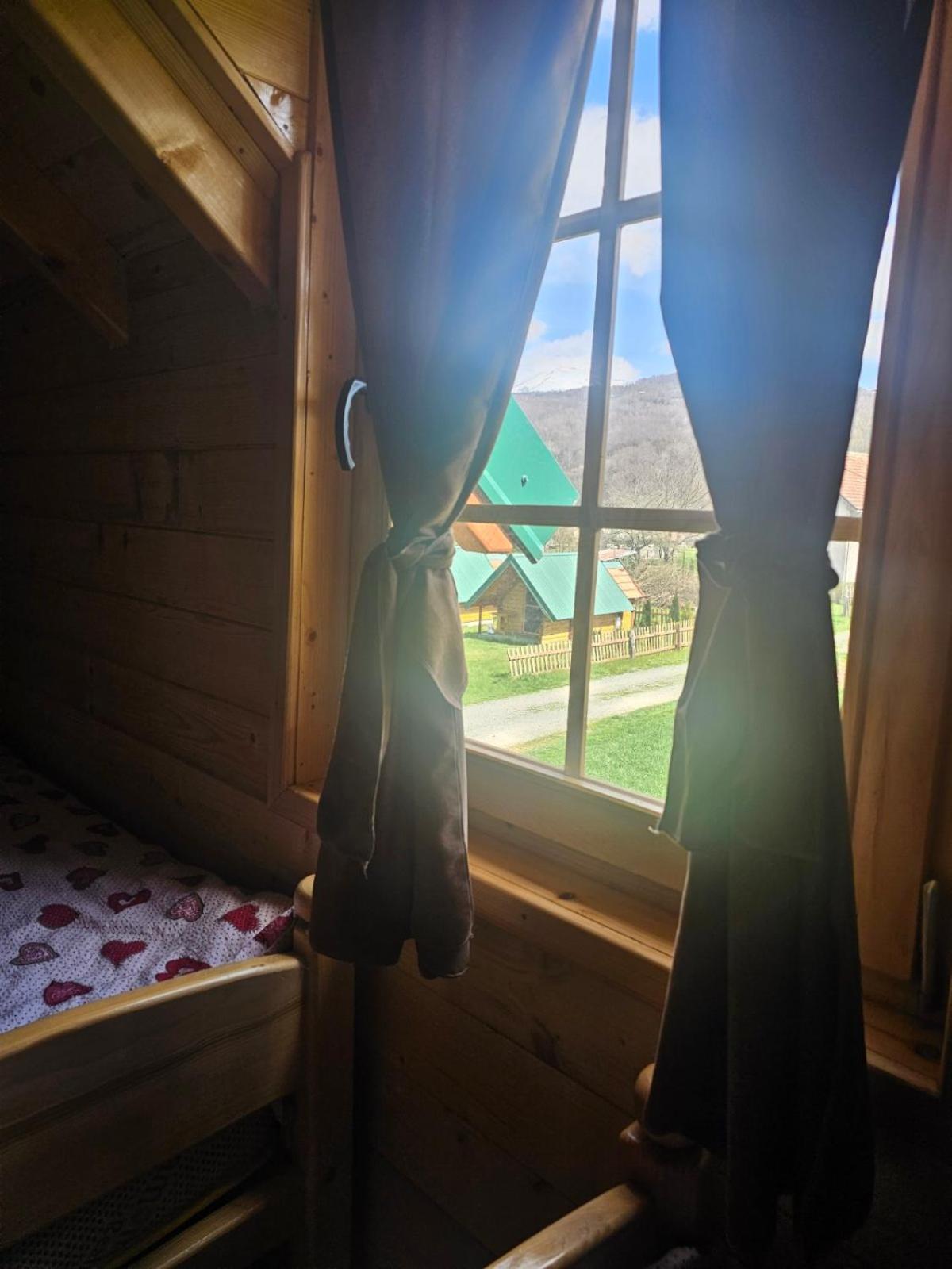 Konaci Oceva Zemlja Bungalovi Konaci Oceva Zemlja Vikendica Mojkovac Eksteriør bilde
